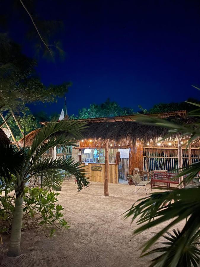 La Aldea Holbox Cabanas Y Camping מראה חיצוני תמונה